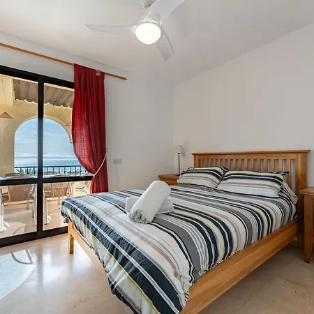 Stunning Sea Views Penthouse Holiday home